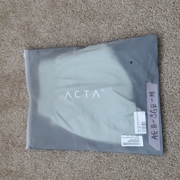 ACTA high waisted running shorts. - Picture 9 of 13